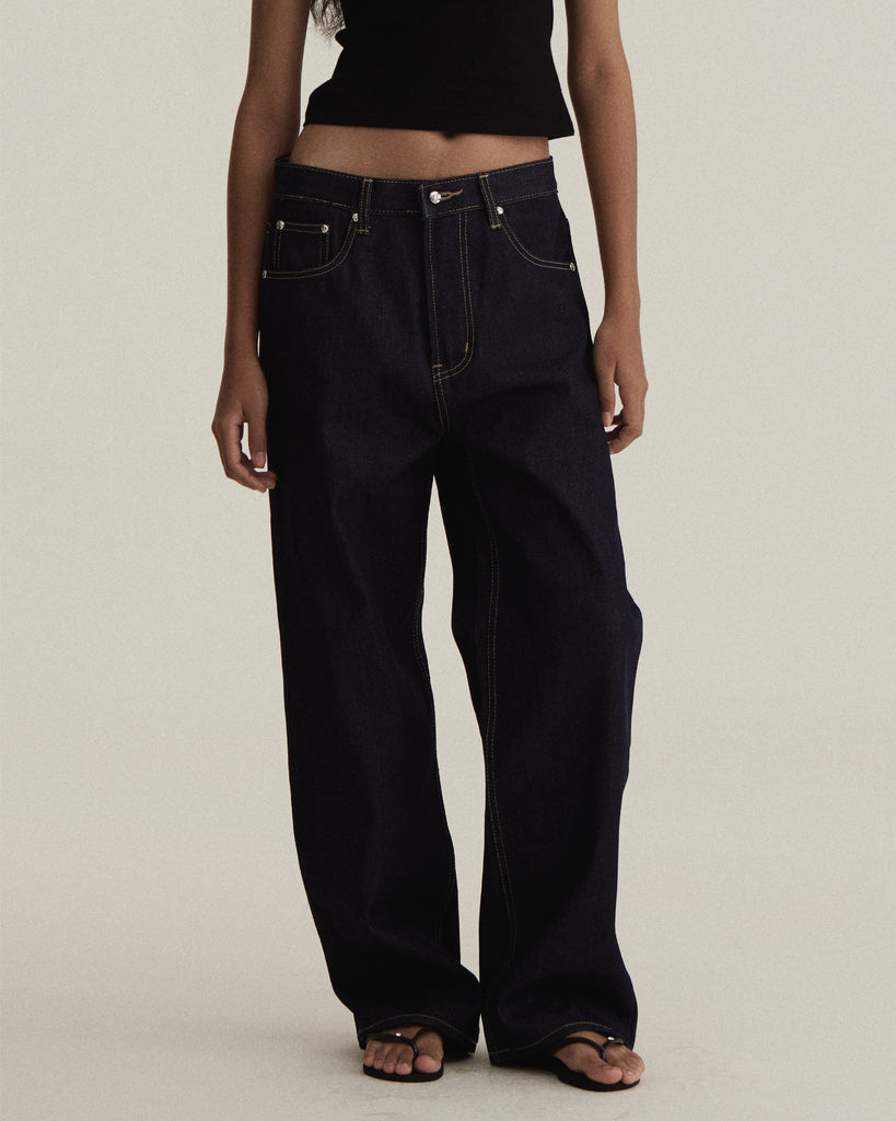 UXRYCLUB RELAXED BAGGY JEANS(PREORDER)