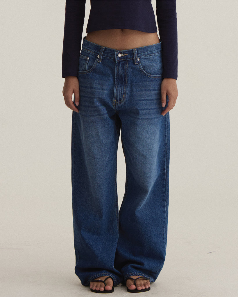 UXRYCLUB RELAXED BAGGY JEANS(PREORDER)